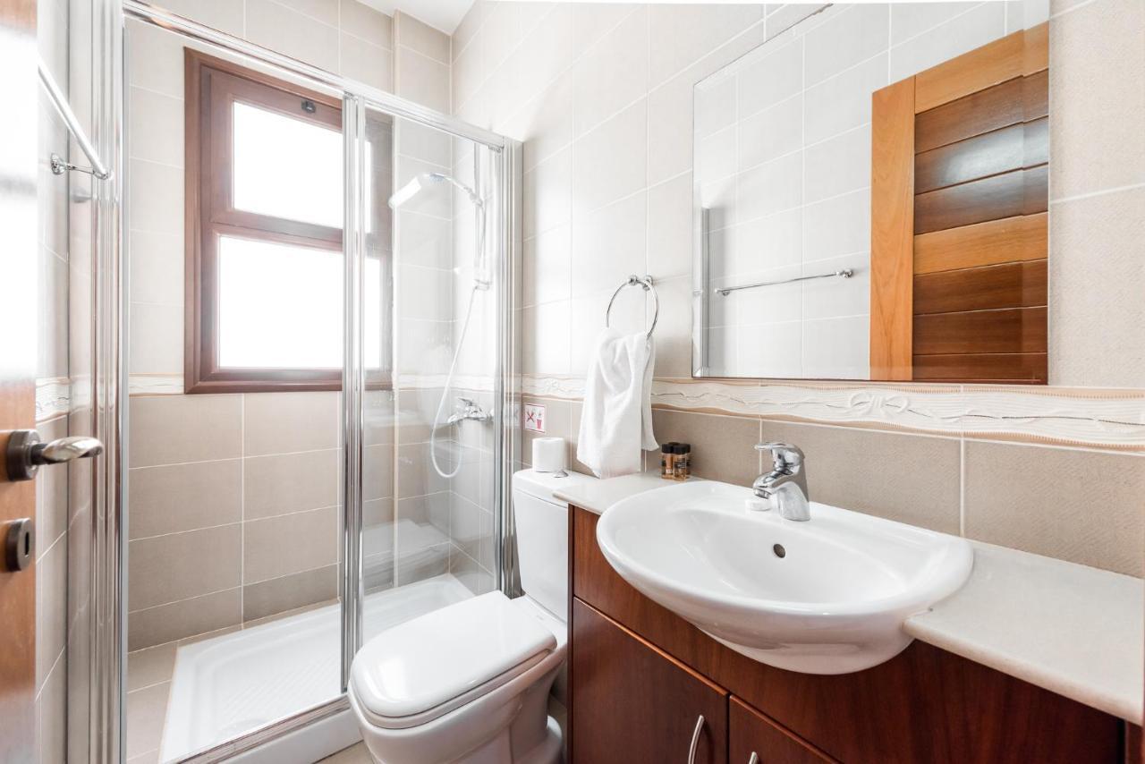 Sea Front Oceanus H2 By Ezoria Villas Ayia Napa Luaran gambar