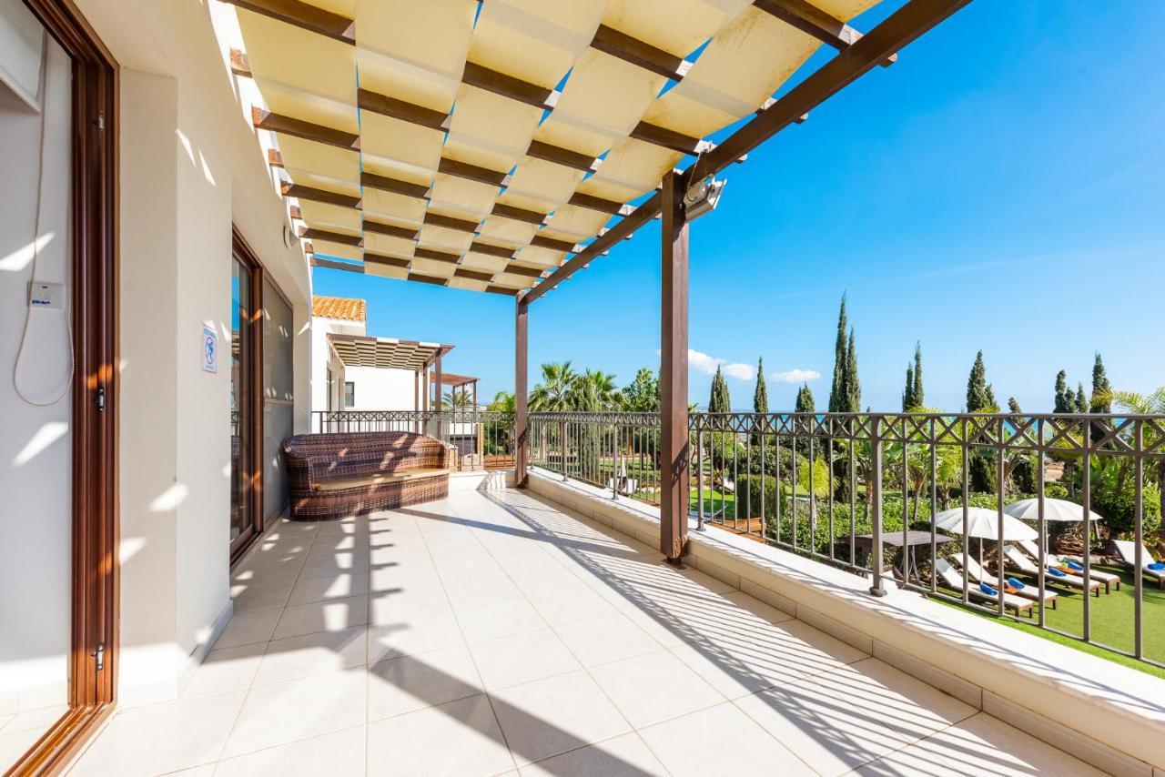 Sea Front Oceanus H2 By Ezoria Villas Ayia Napa Luaran gambar
